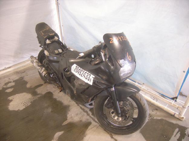 Salvage SUZUKI MOTORCYCLE .6L  4 1994   - Ref#20492433