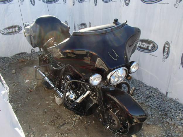 Salvage HARLEY-DAVIDSON FLHTCUSE5 1.8L  2 2010   - Ref#34159343