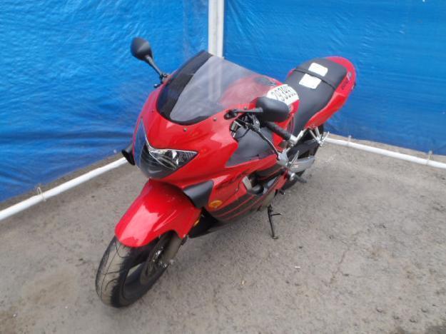 Salvage HONDA MOTORCYCLE .6L  4 1999   - Ref#29399323