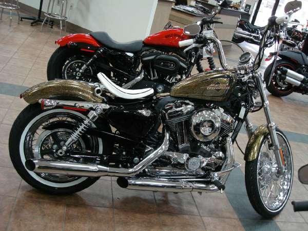2013 Harley-Davidson XL1200V Sportster Seventy-Two