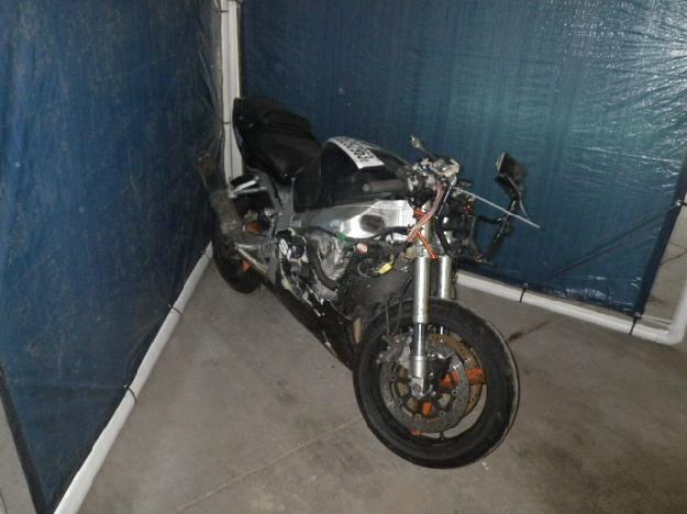 Salvage SUZUKI MOTORCYCLE .7L  4 2001   - Ref#35292963