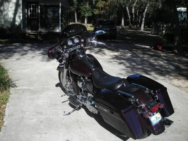 2006 Harley Davidson FLHX Street Glide in Keystone Heights, FL