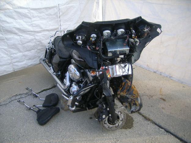Salvage HARLEY-DAVIDSON MOTORCYCLE 1.7L  2 2011   - Ref#27829633