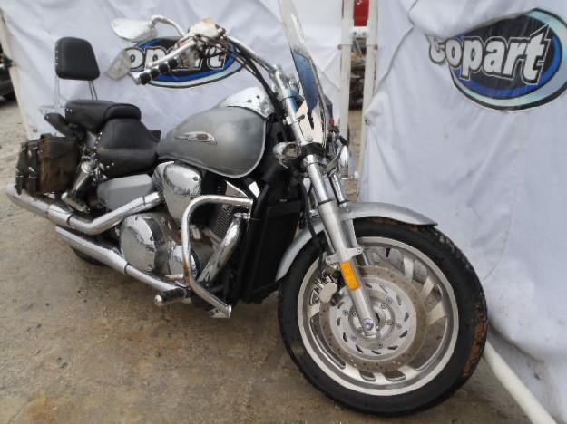 Salvage HONDA MOTORCYCLE 1.3L  2 2004   - Ref#32107213