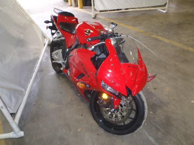 Salvage HONDA MOTORCYCLE .6L  4 2013   - Ref#28259813