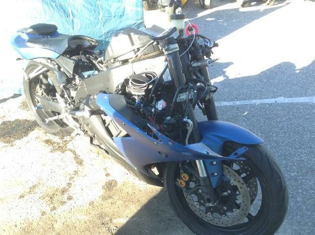 Salvage YAMAHA MOTORCYCLE 1.0L  4 2005   - Ref#34531143