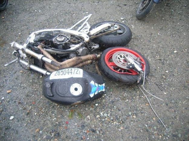 Salvage SUZUKI MOTORCYCLE .7L  4 1992   - Ref#26504472