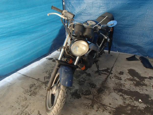 Salvage HONDA MOTORCYCLE .7L  2 1988   - Ref#13268414