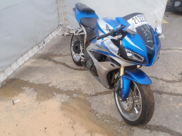 Salvage HONDA MOTORCYCLE .6L  4 2007   - Ref#21323693