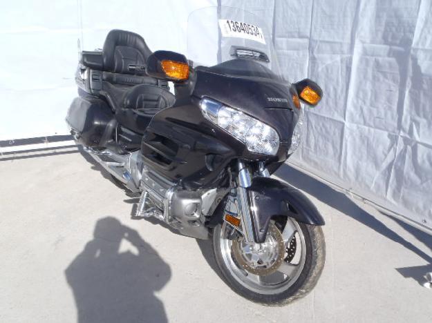 Salvage HONDA MOTORCYCLE 1.8L  6 2010   - Ref#13640534