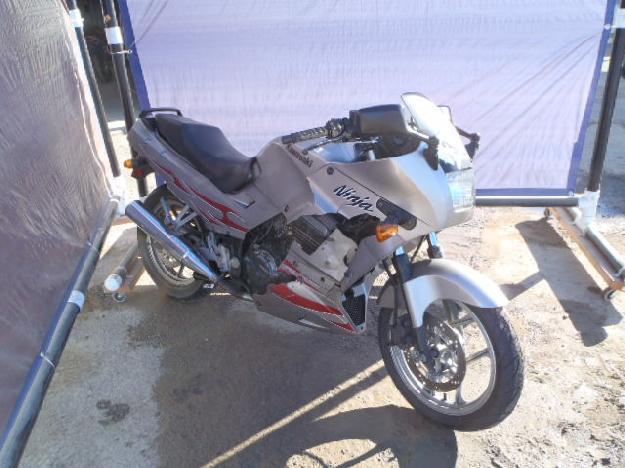 Salvage KAWASAKI MOTORCYCLE .2L  2 2007   - Ref#32134643