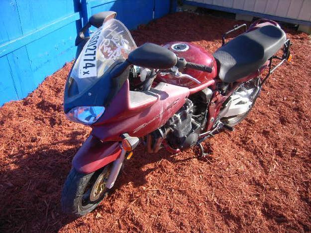 Salvage SUZUKI MOTORCYCLE 1.2L  4 2001   - Ref#13602774