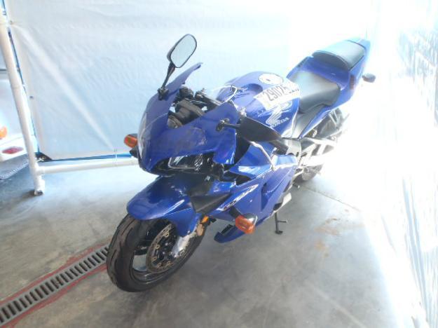 Salvage HONDA MOTORCYCLE .6L  4 2004   - Ref#29025263