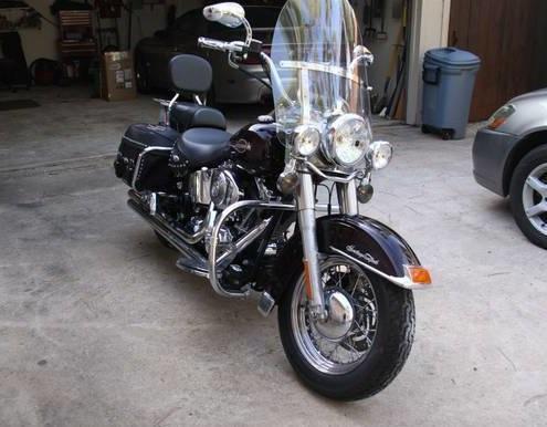 2006 Harley Davidson FLSTI Heritage Softail Classic in Baytown, TX