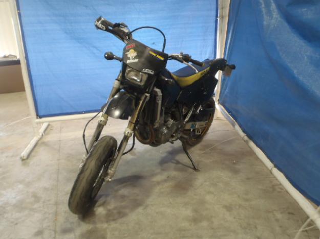 Salvage SUZUKI MOTORCYCLE .4L  1 2006   - Ref#13207984