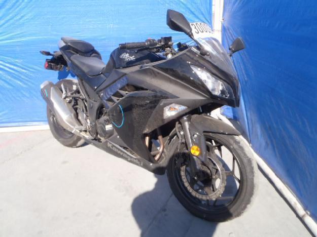 Salvage KAWASAKI MOTORCYCLE .3L  2 2013   - Ref#30009133