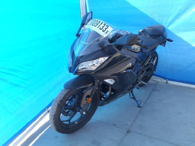 Salvage KAWASAKI MOTORCYCLE .3L  2 2013   - Ref#30009133