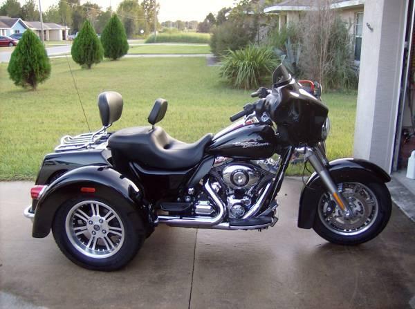 2010 Harley Davidson FLHXXX Street Glide Trike in , FL