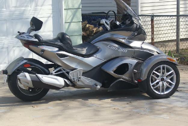 2013 Can-Am Spyder ST SM5 in , KS