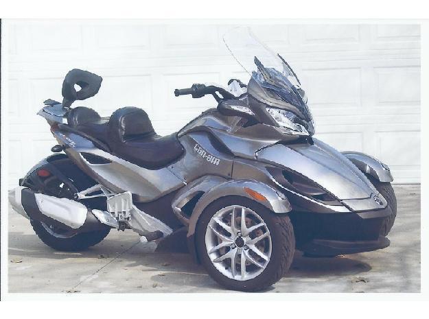 2013 Can-Am Spyder ST SM5 in , KS