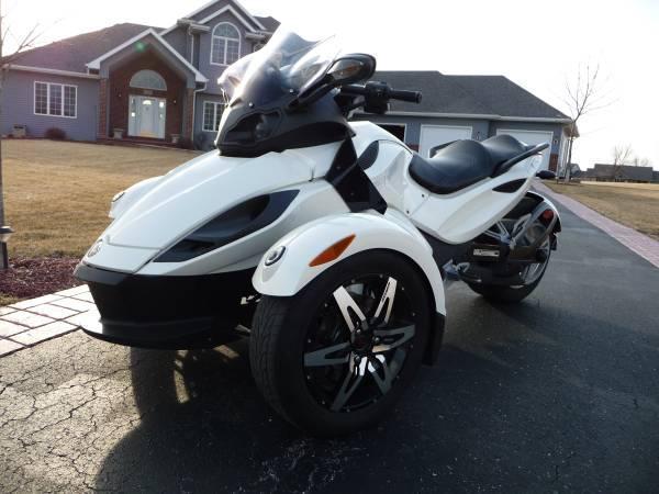 2010 Can-Am Spyder RSS in , WI