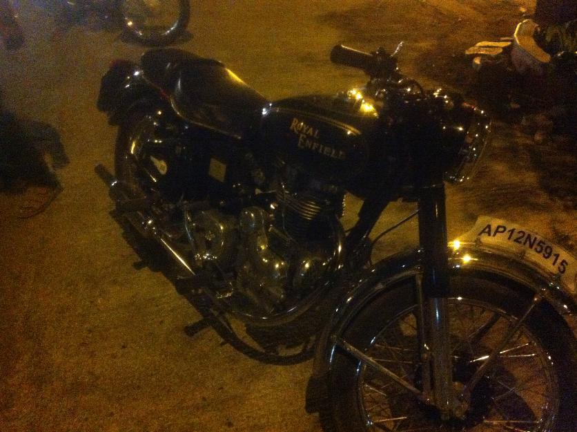 1990 model Royal Enfield vehicle for sale with good condition and looking great with nicel