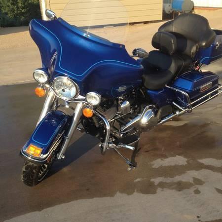 2010 Harley Davidson FLHTK Electra Glide in , TX