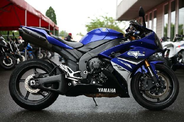 2008 Yamaha YZF-R1 - MotoSport ,