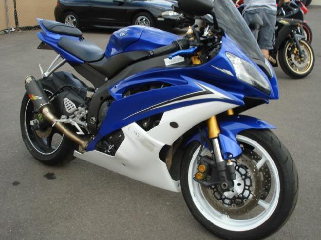 2010 YAMAHA R6 LOW DOWN EASY FINANCE RIDE TODAY!!! - DV Auto Center,