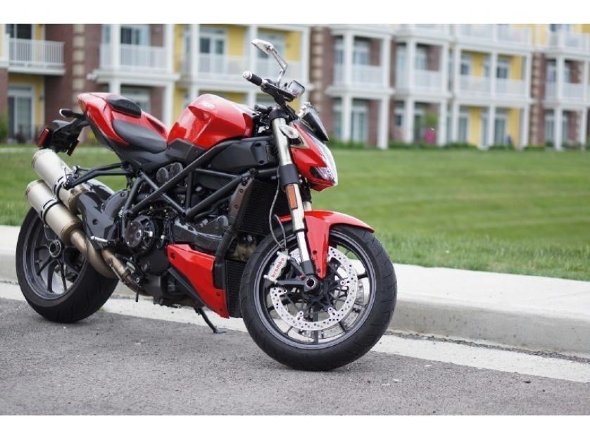 2011 Ducati Streetfighter 1098 for sale with low miles