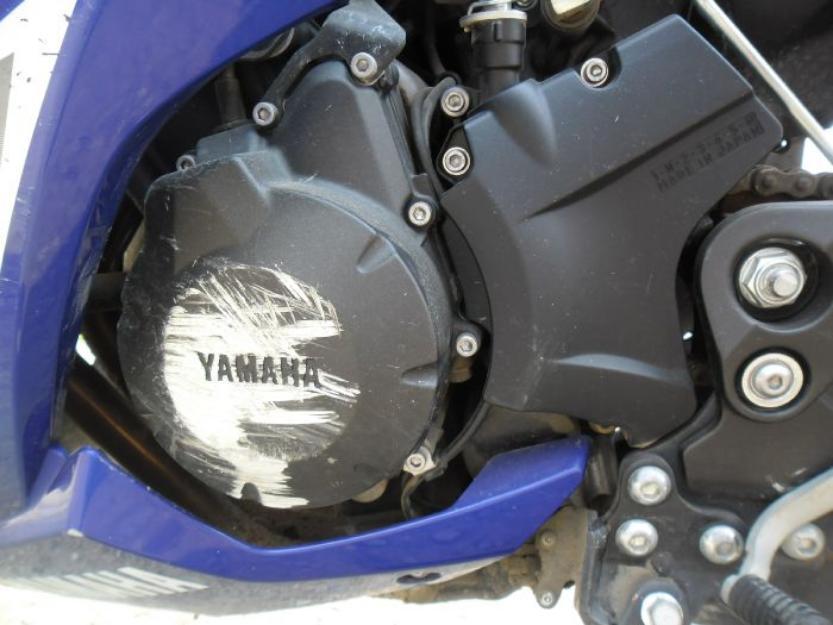 2009 Yamaha FZ6R Motorcycle