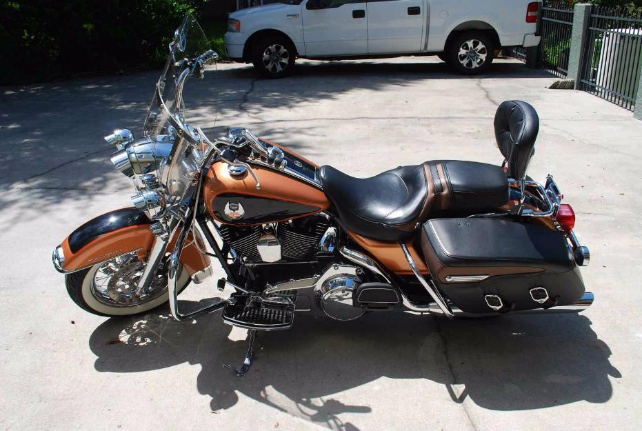 2008 Harley Davidson Road King Classic Anniversary Edition