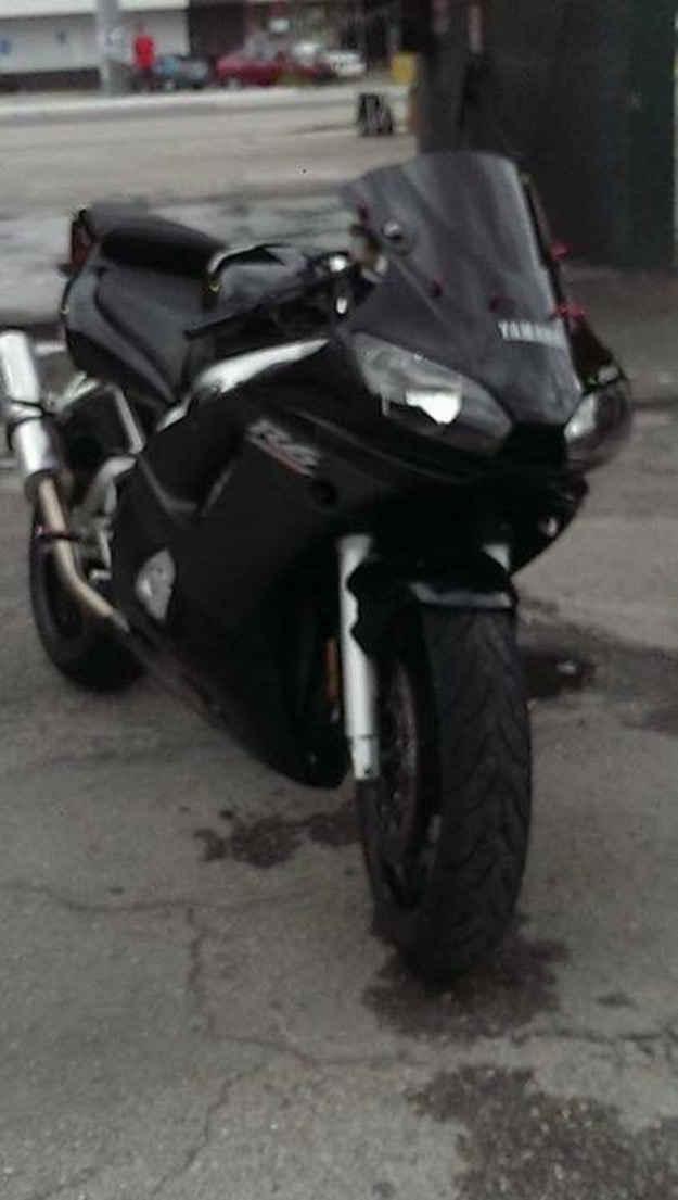 Yamaha R6 600 excellent condition